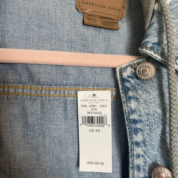 American Eagle Outfitters Light Blue Denim Jacket - Picture 5 of 5
